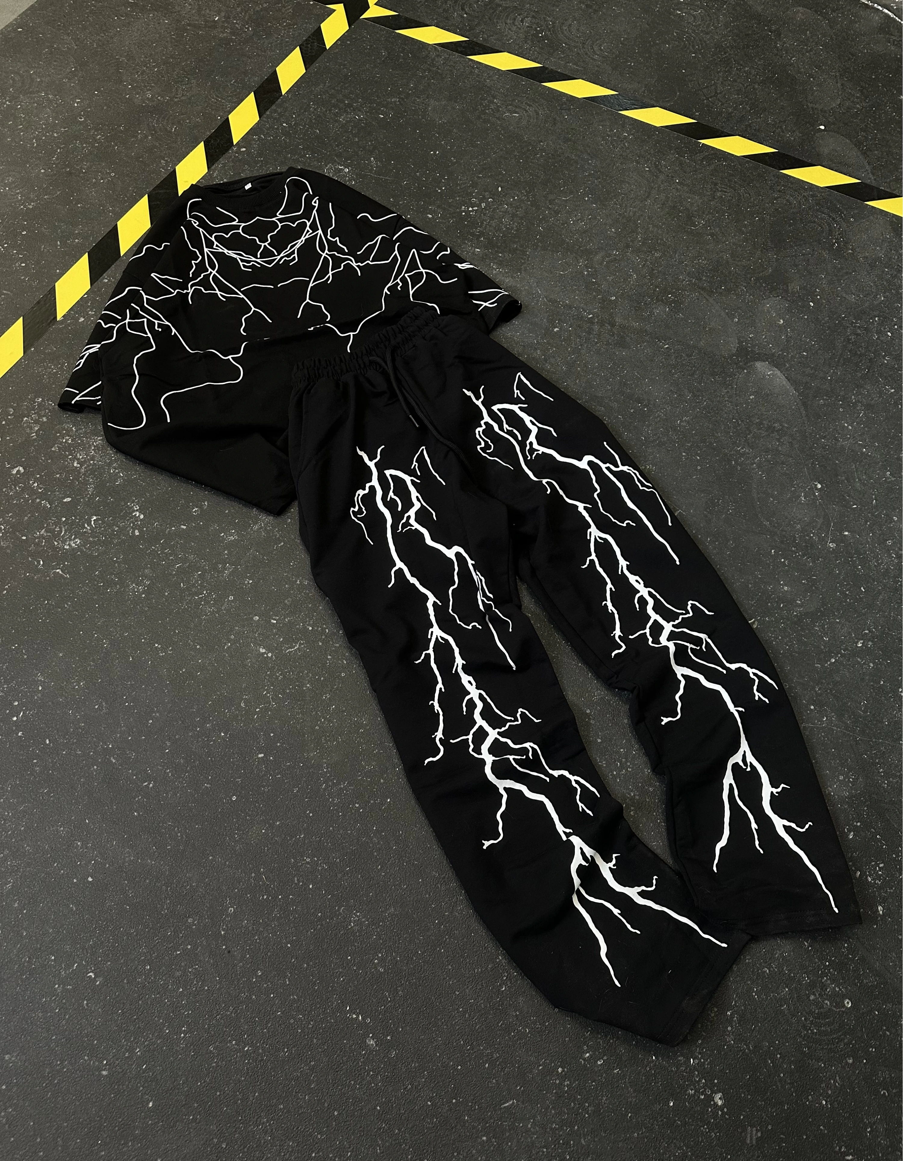 Şimşek Desen Unisex Eşofman Takımı - Siyah