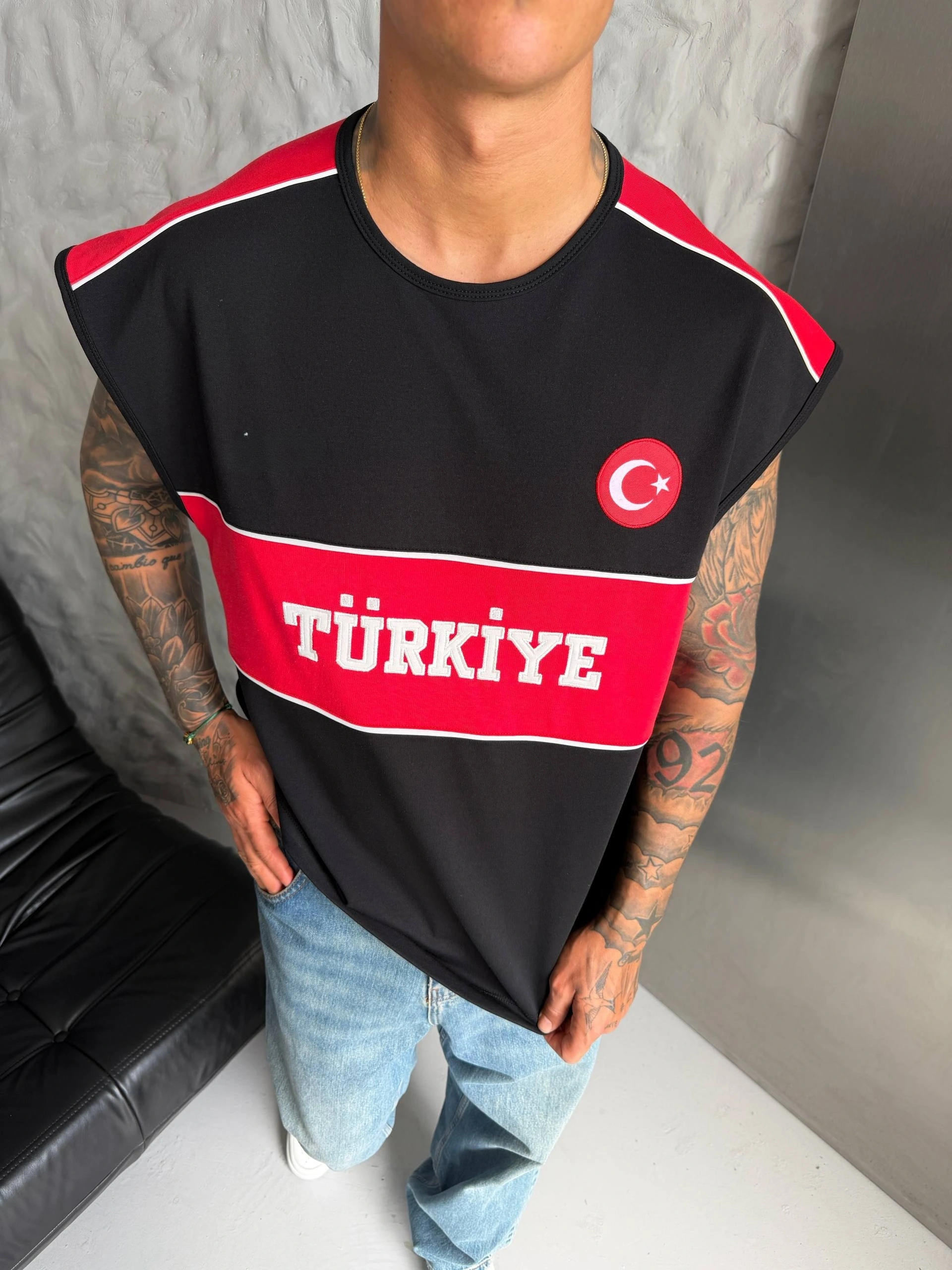 Türkiye Nakışlı Oversize Atlet- Siyah