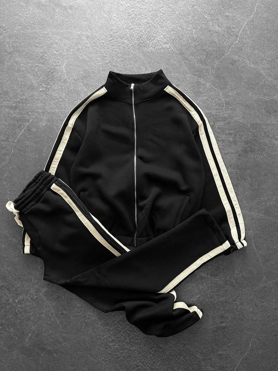 Yan Şeritll Şardonlu Unisex Eşofman Takımı-Siyah