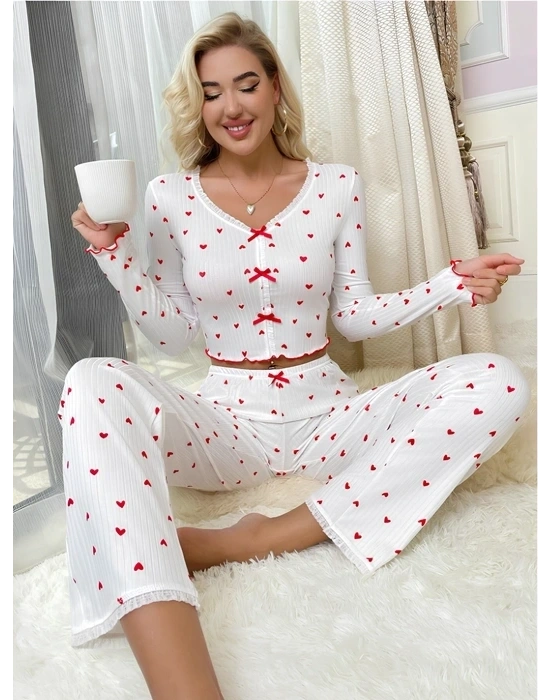 Beyaz Uzun Kollu Pamuklu Kalpli Fiyonklu Pijama Takım