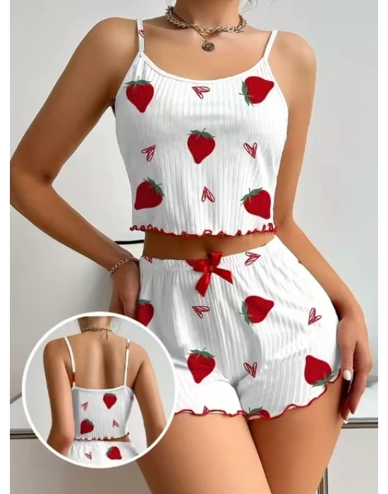 Kadın Ekru Pamuklu Çilek Desenli Şortlu Pijama Takımı