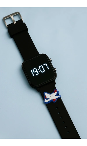 ÇOCUK KOL SAATİ SİLİKON KORDONLU UÇAK EMOJİLİ LED ÇOCUK SAATİ