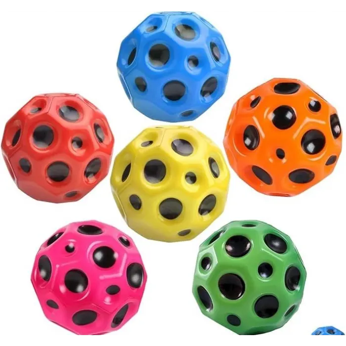 BOUNCER SESLİ ZIPLAYAN UZAY TOP