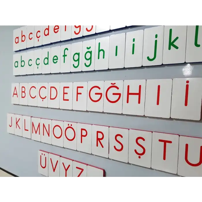 Mıknatıslı Dik Temel Büyük Harfler