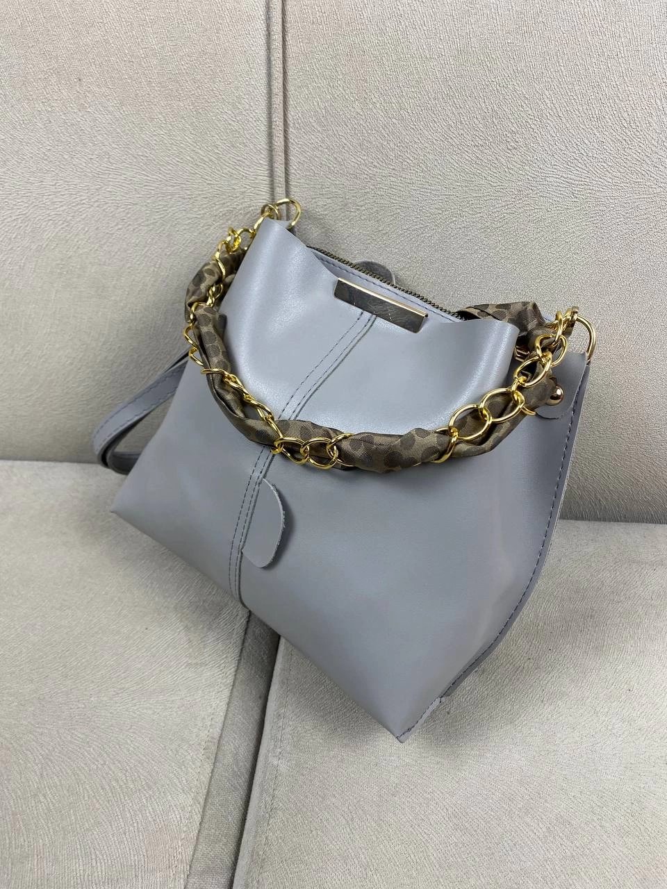 Açık Gri 2 Bölme Yumuşak Kuşaklı Çanta