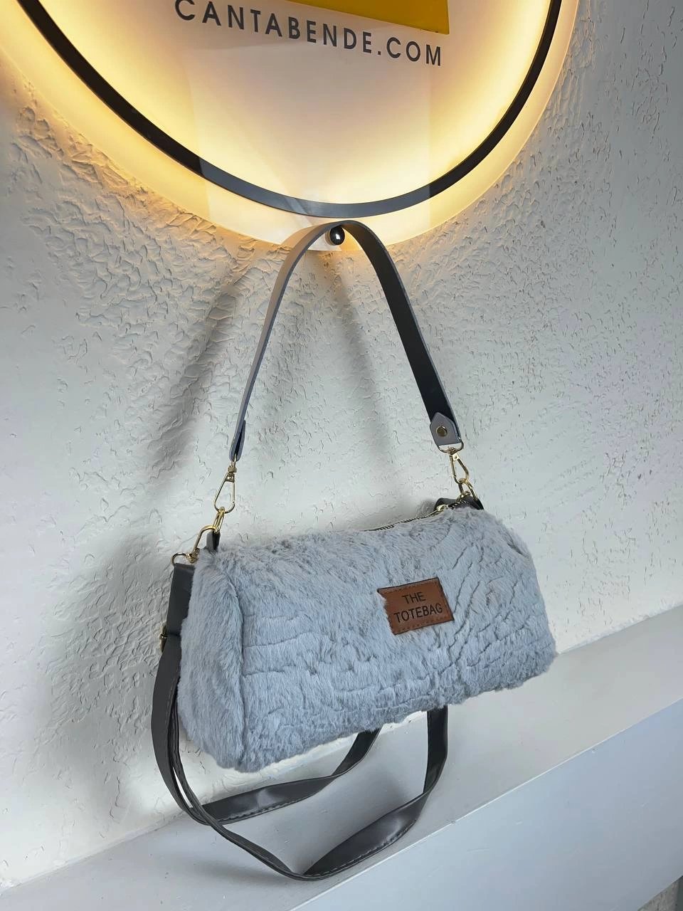 Açık Gri Renk Peluş Çanta CB4109