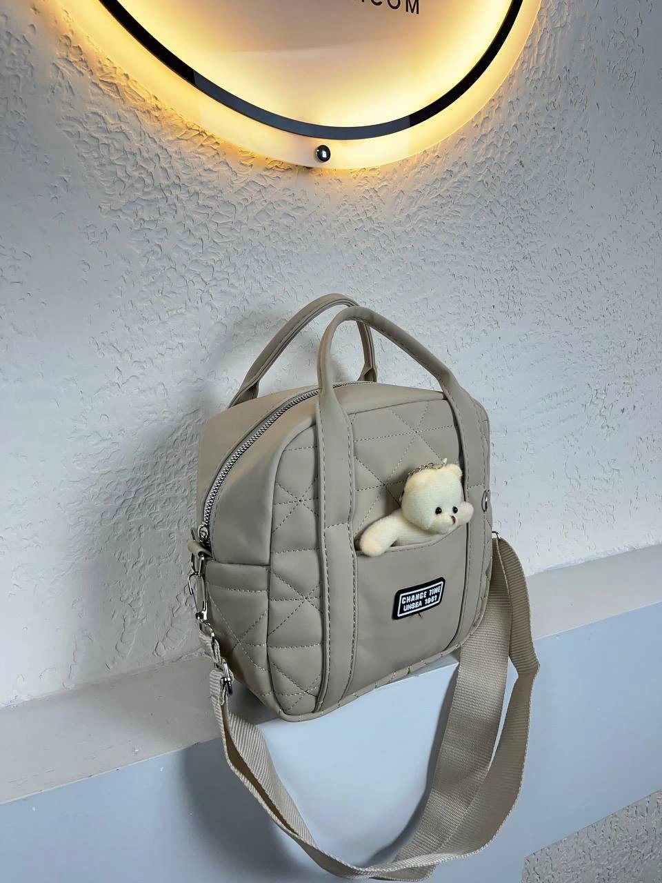 Açık Vizon Oval Ayıcıklı Çanta CB3275