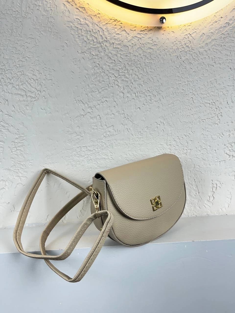 Açık Vizon Renk Kalıp Yeni Kilitli Çanta CB53974