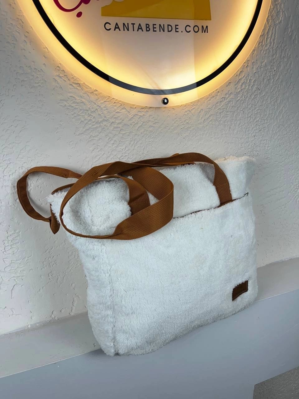 Beyaz Büyük Kol Peluş Kalite Çanta CB7290