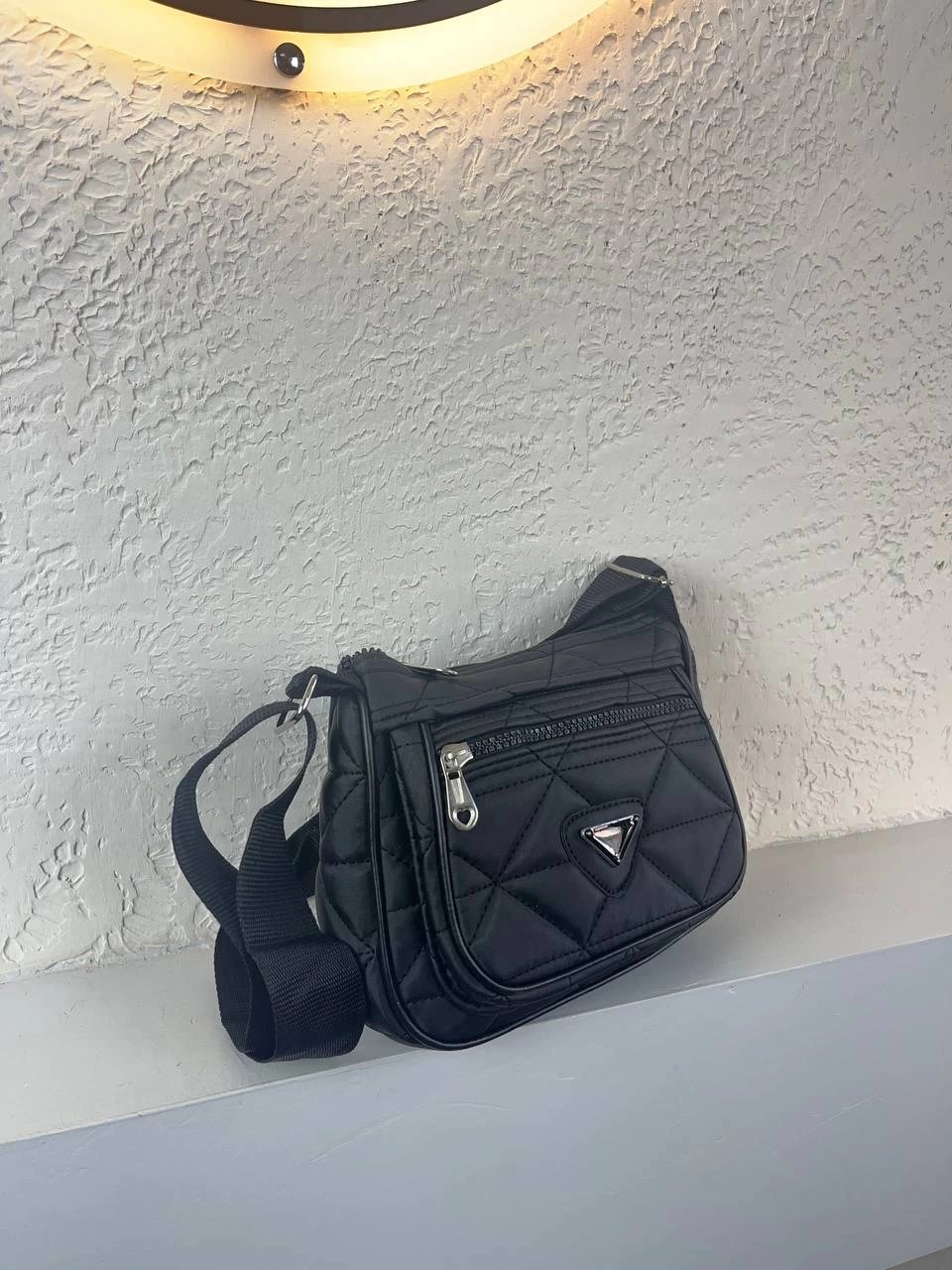 Siyah Renk 2 Bölme Kapitone Orta Boy Çanta CB3697