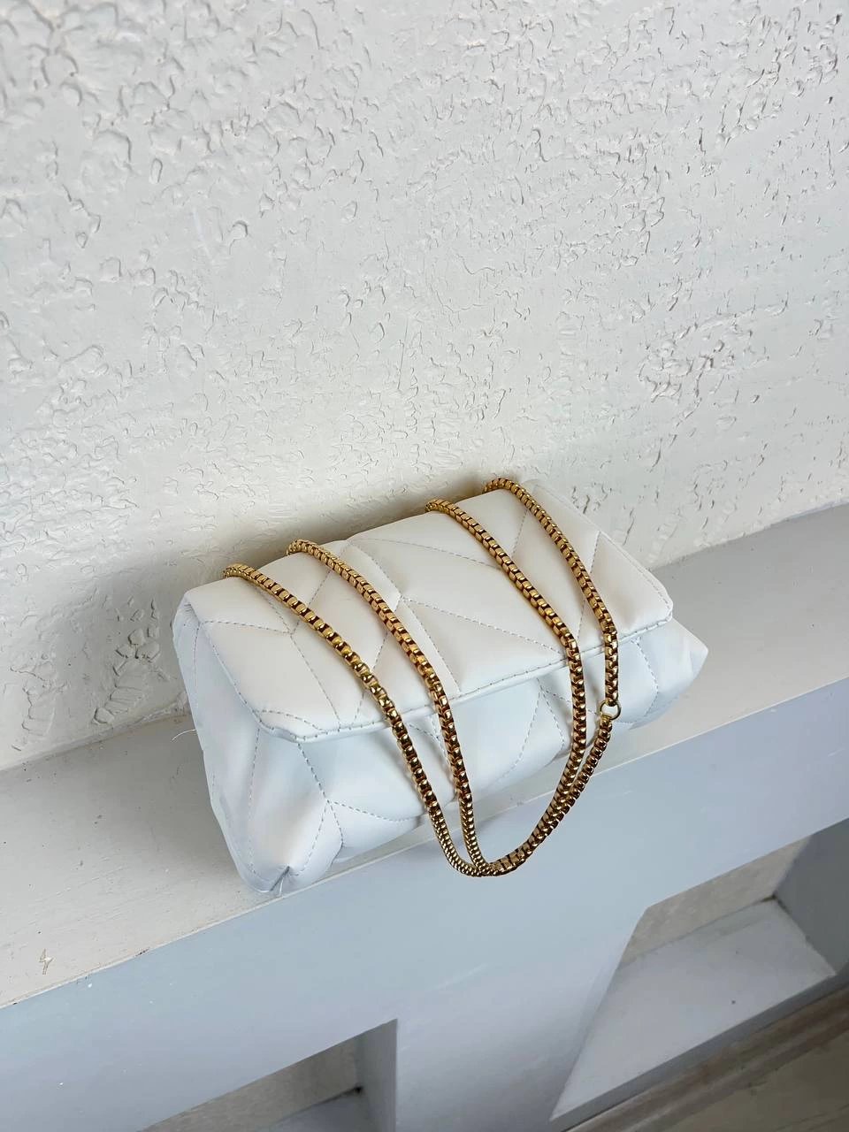 Beyaz Renk 2 Bölme Kapitone Zincirli Çanta CB3275