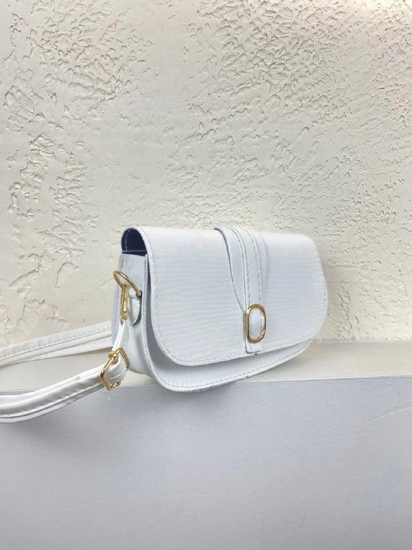 Beyaz Renk Kalıp Çapraz Çanta