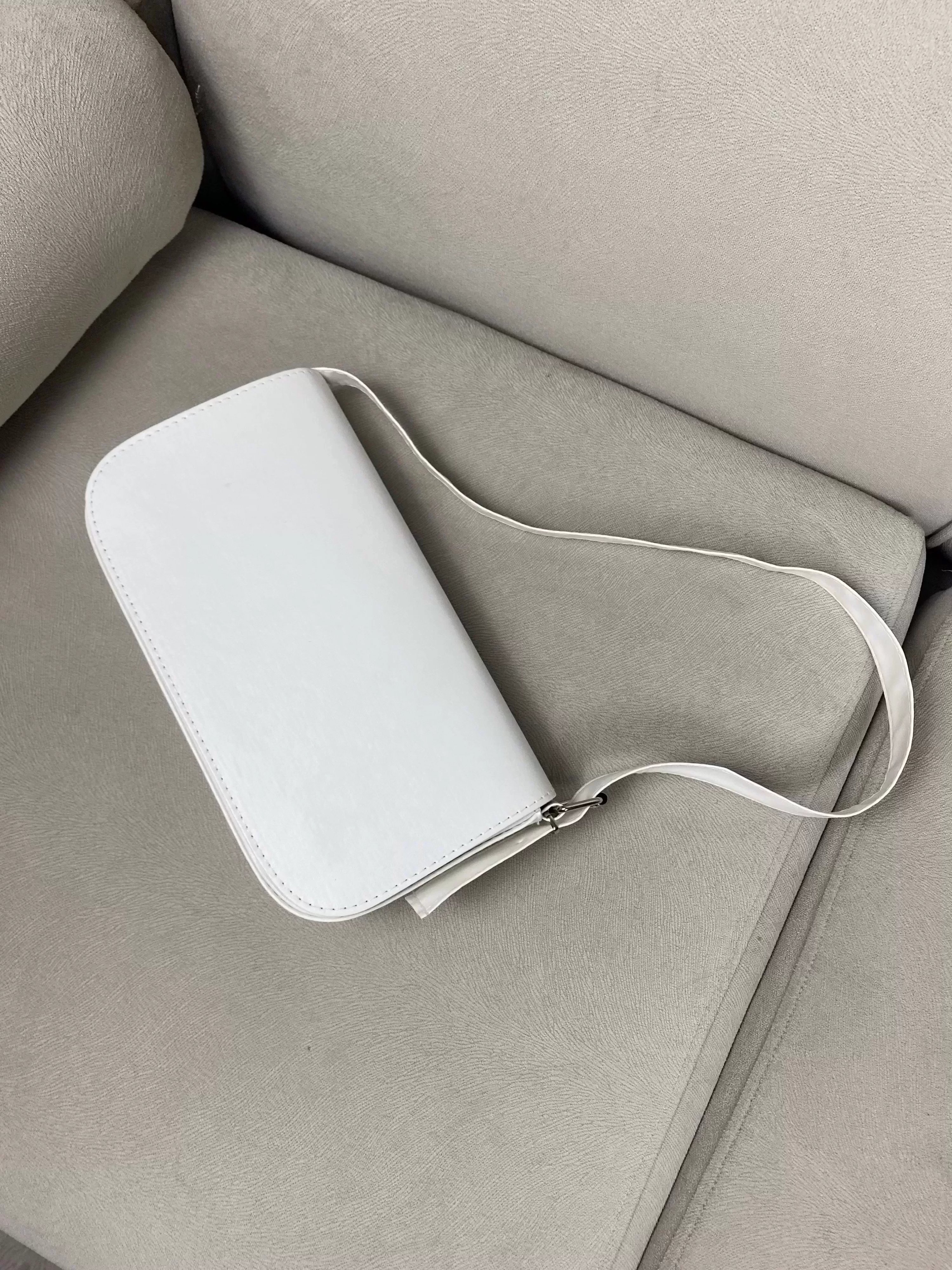 Beyaz Renk Kalıp Kol Çanta CB5271