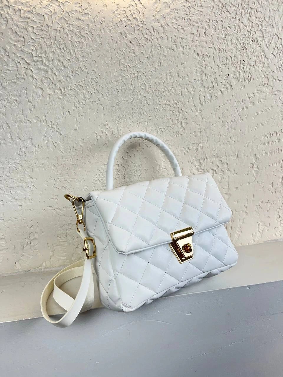 Beyaz Renk KAPİTONE YENİ Çanta CB4643