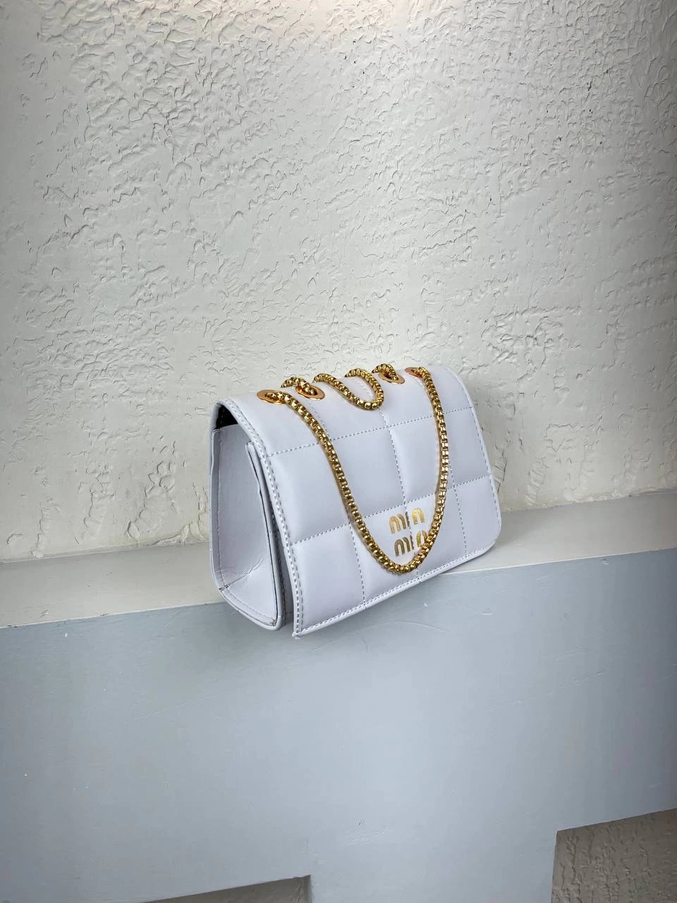 Beyaz Renk MUI Kapitone Zincirli Çanta CB7496