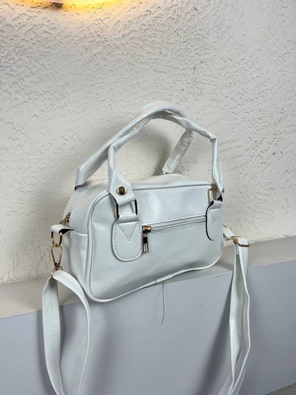 Beyaz Renk Önü Fermuarlı Çanta CB7418