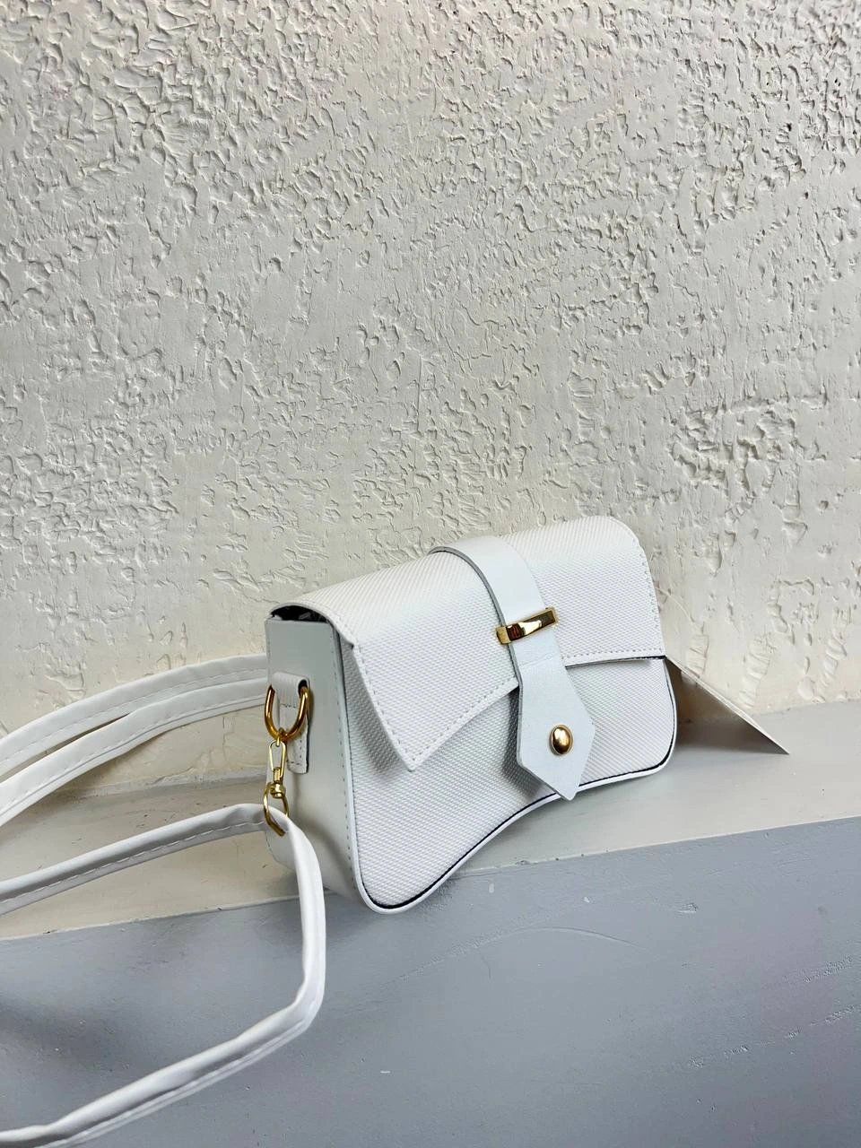 Beyaz Renk Tokalı Çanta CB65446