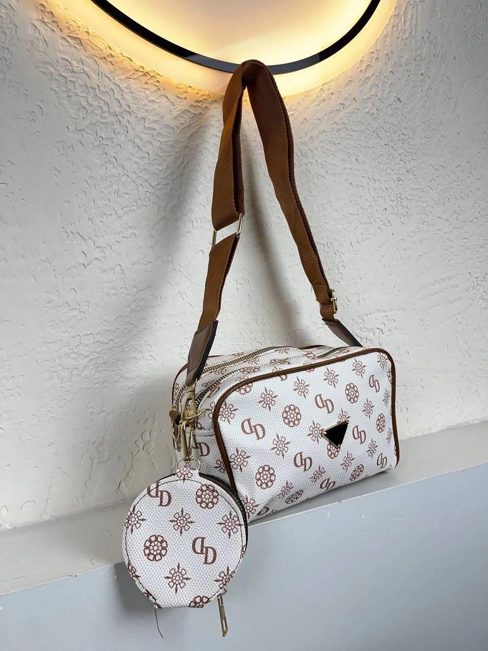 Beyaz Renk YENİ CÜZDANLI ÇANTA YAZ2025