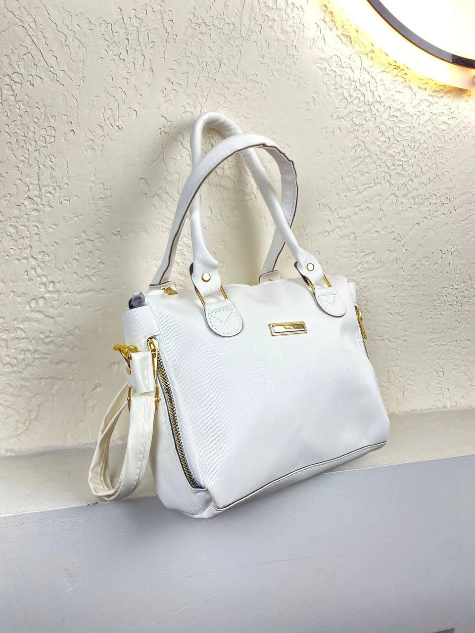 Beyaz Renk Yeni Sezon Kampanya Çanta