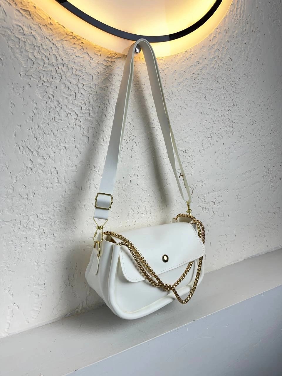 Beyaz Renk Yeni Sezon Zincir Detaylı Çanta CB2071