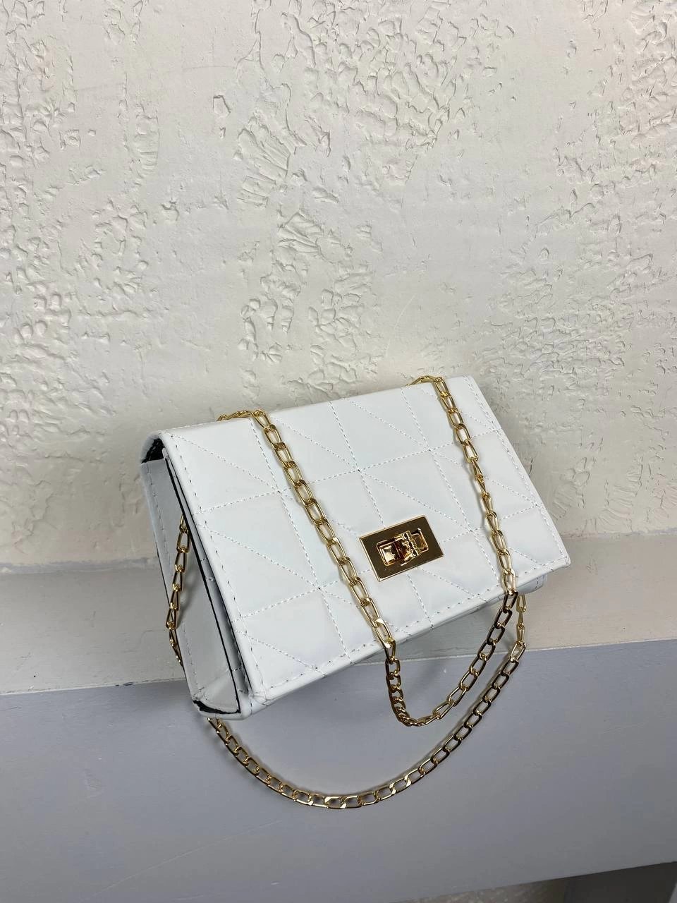 Beyaz Renk Yeni Sezon Zincirli Çanta