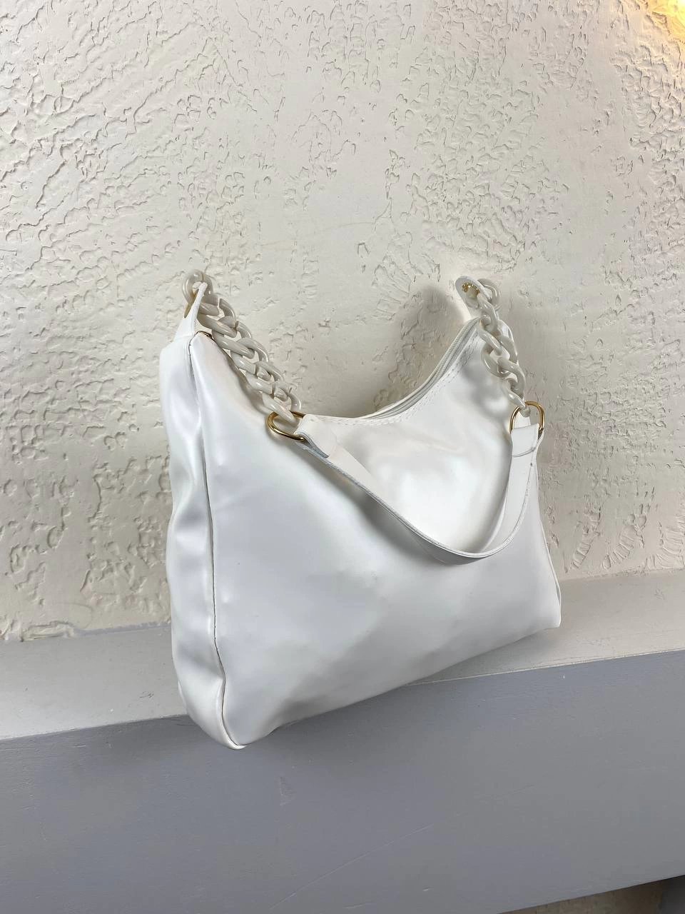Beyaz Renk Yumuşak Deri Kol Çanta