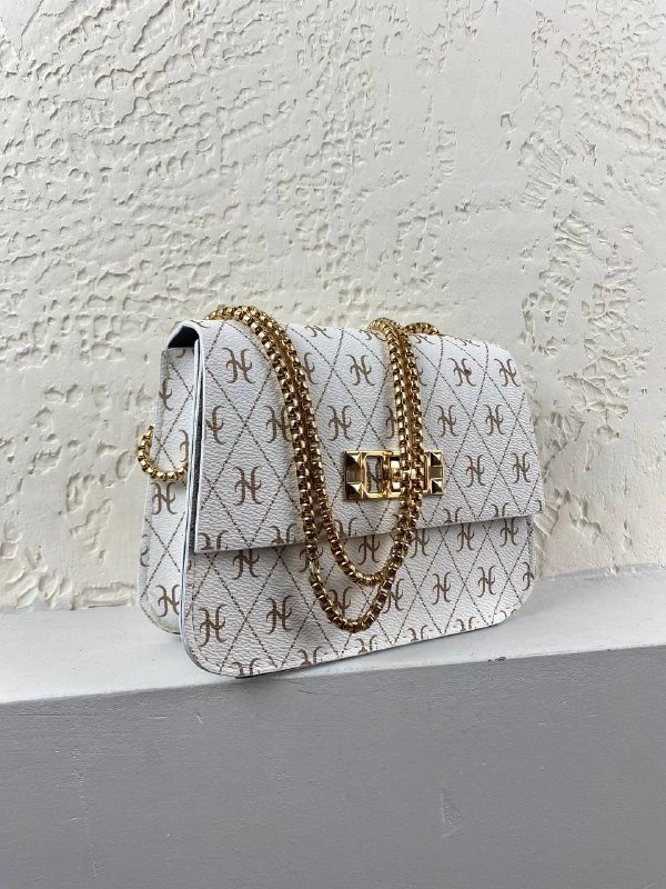 Beyaz Renk Zincirli 2024 Kol Çanta