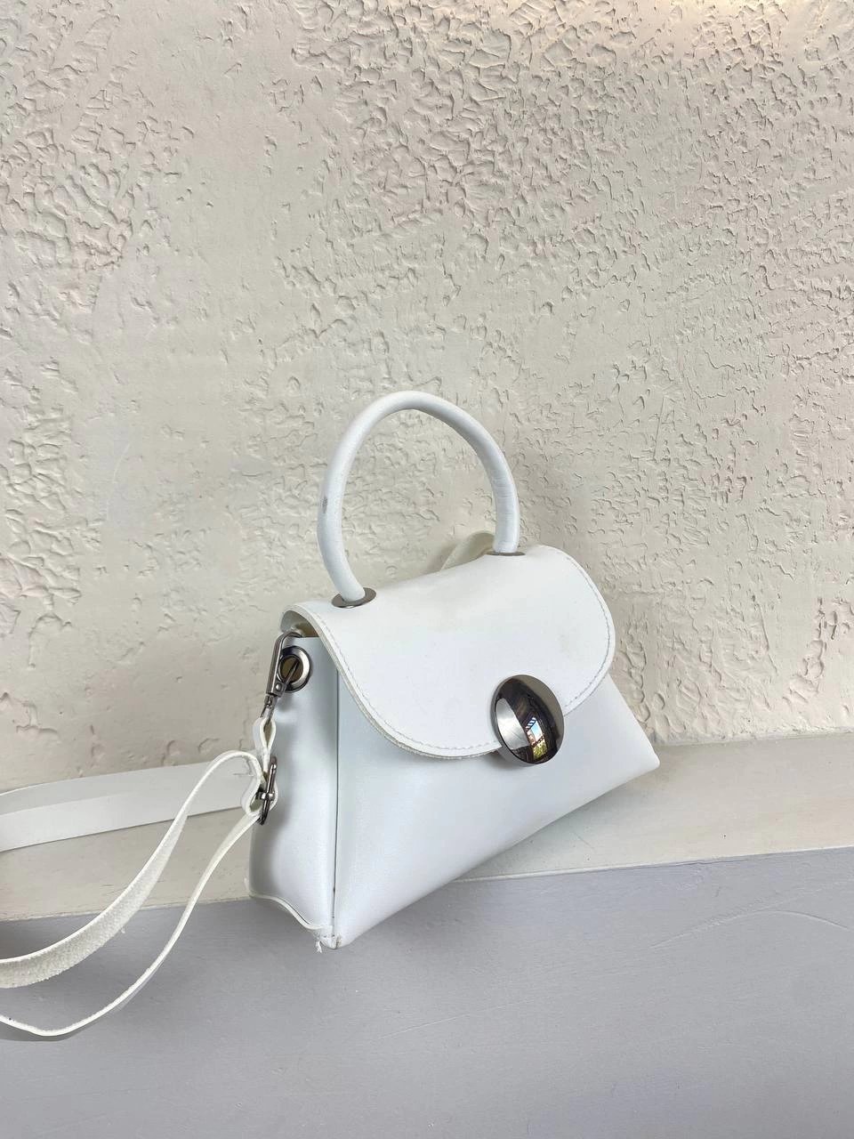 Beyaz Renkli Yumuşak Deri Çapraz Çanta