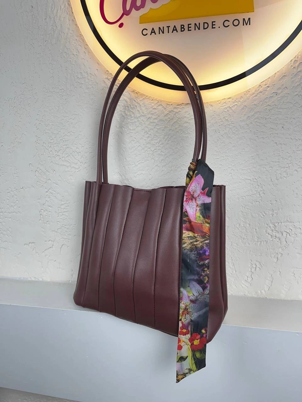 Bordo Renk Fularlı Yavrulu Lüx Kalite Çanta CB6397