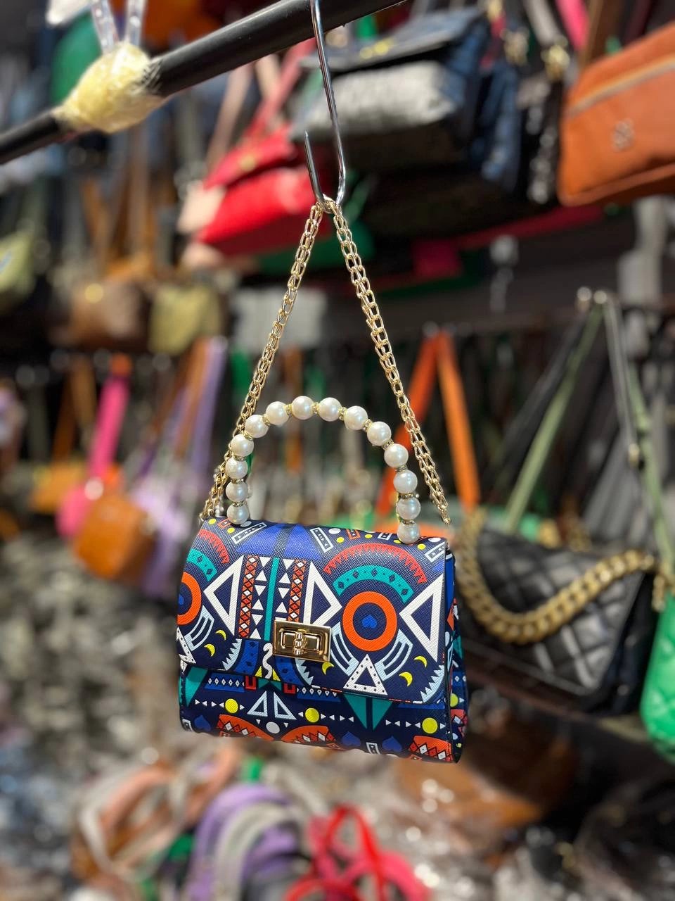 Gökkuşağı İncili Çapraz Çanta CB3254