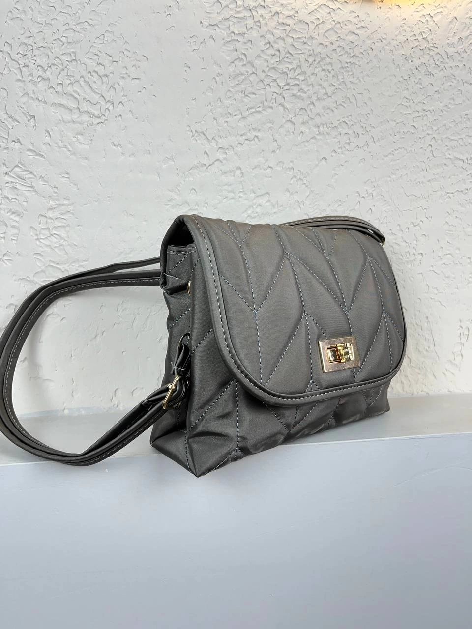 Gri Kapitone 2 Bölme Çapraz Çanta