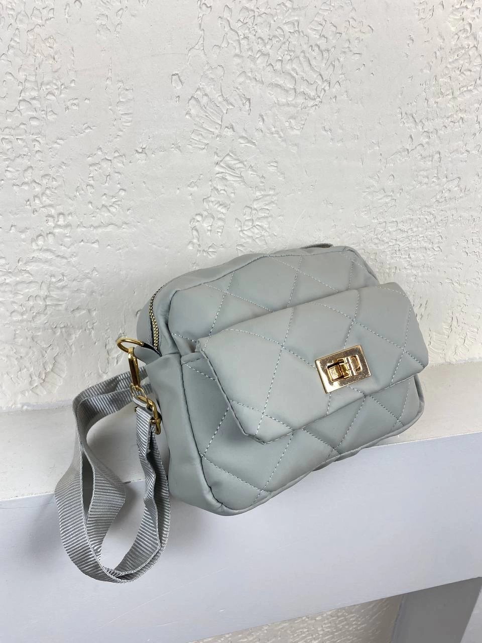 Açık Gri Kapitone Kampanyalı Çanta CB26613