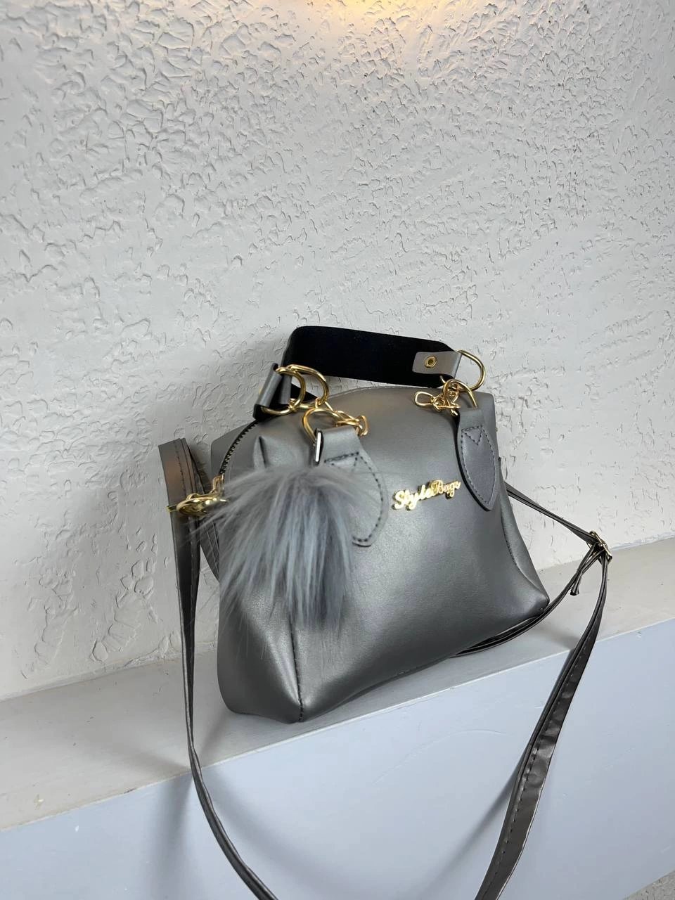 Gri Ponponlu Çanta CB9899