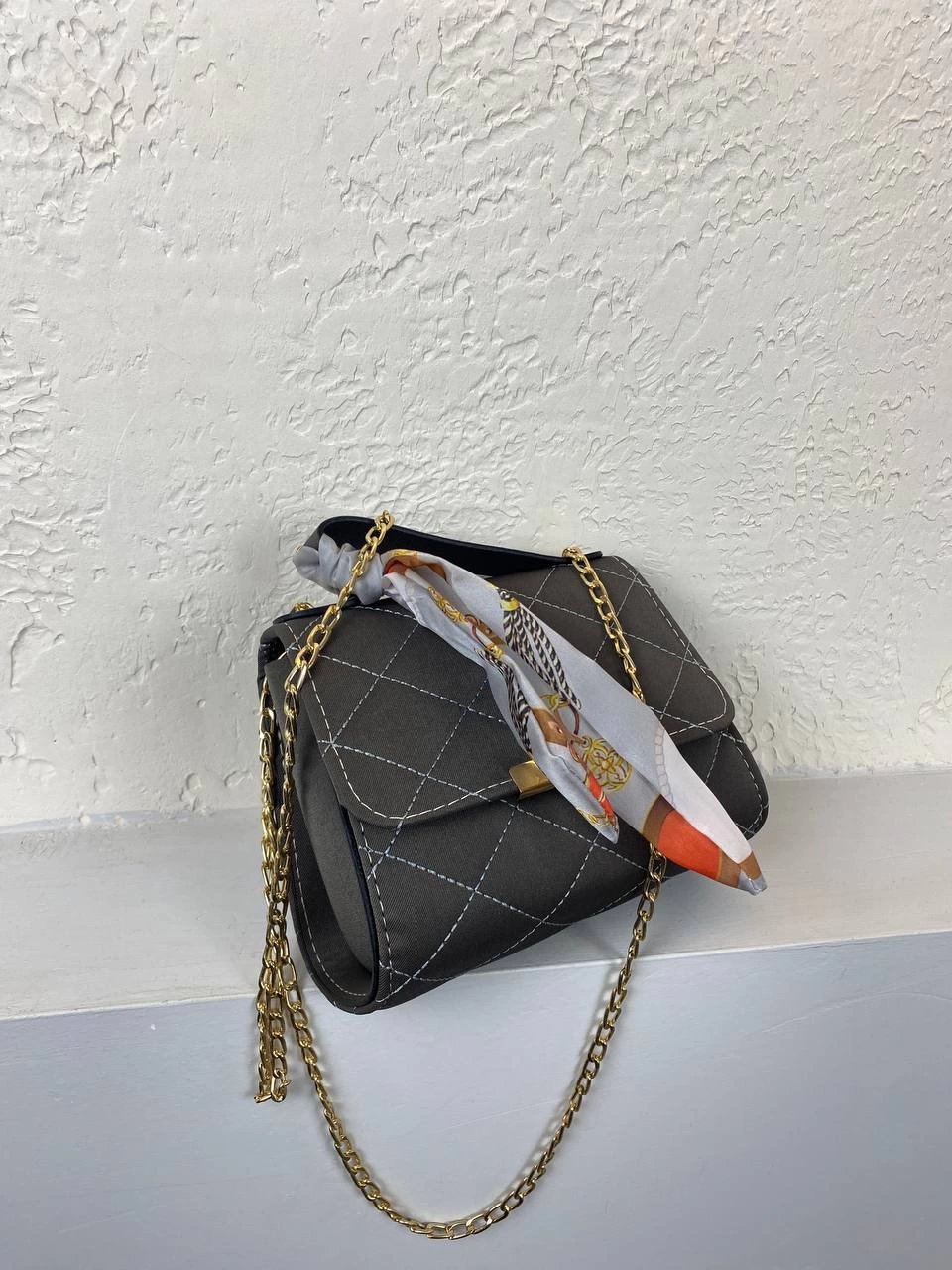 Koyu Gri Renk Fular Detaylı Kol Çanta CB9825