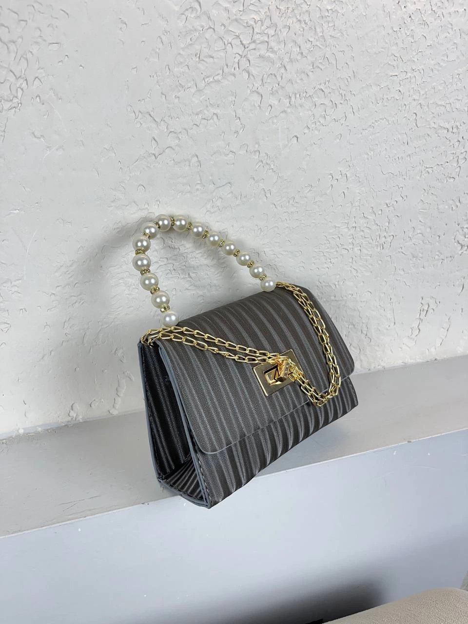 Gri Renk İncili Zincirli Çanta CB4178