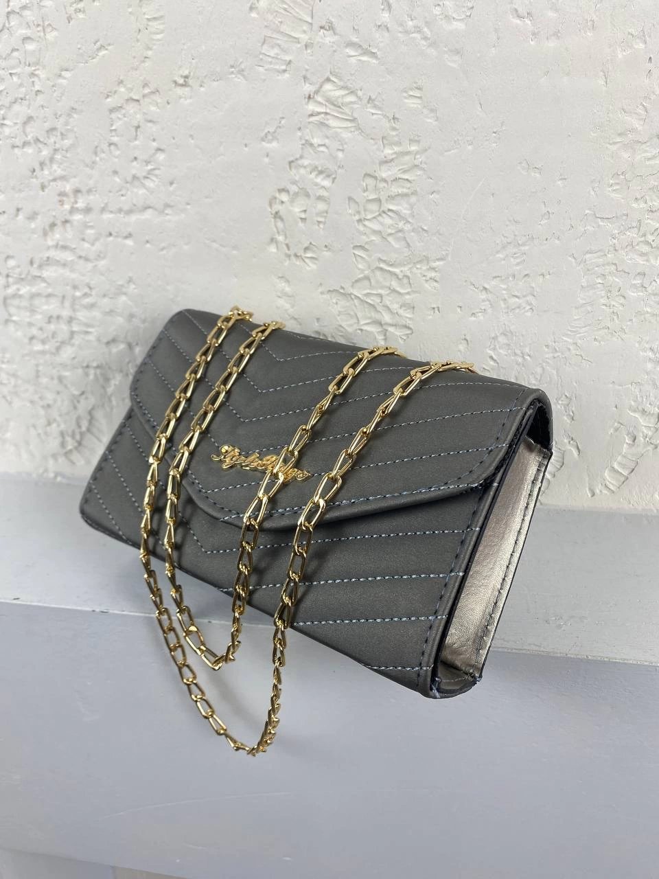 Gri Renk Kalıp Zincirli 2024 Çanta