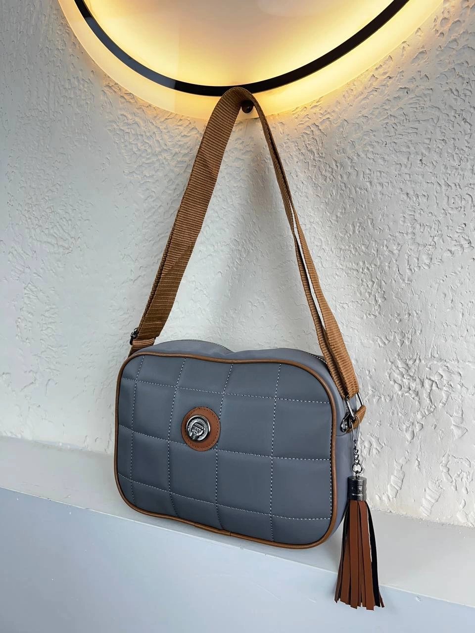 Gri Renk Kapitone Çapraz Çanta CB2478