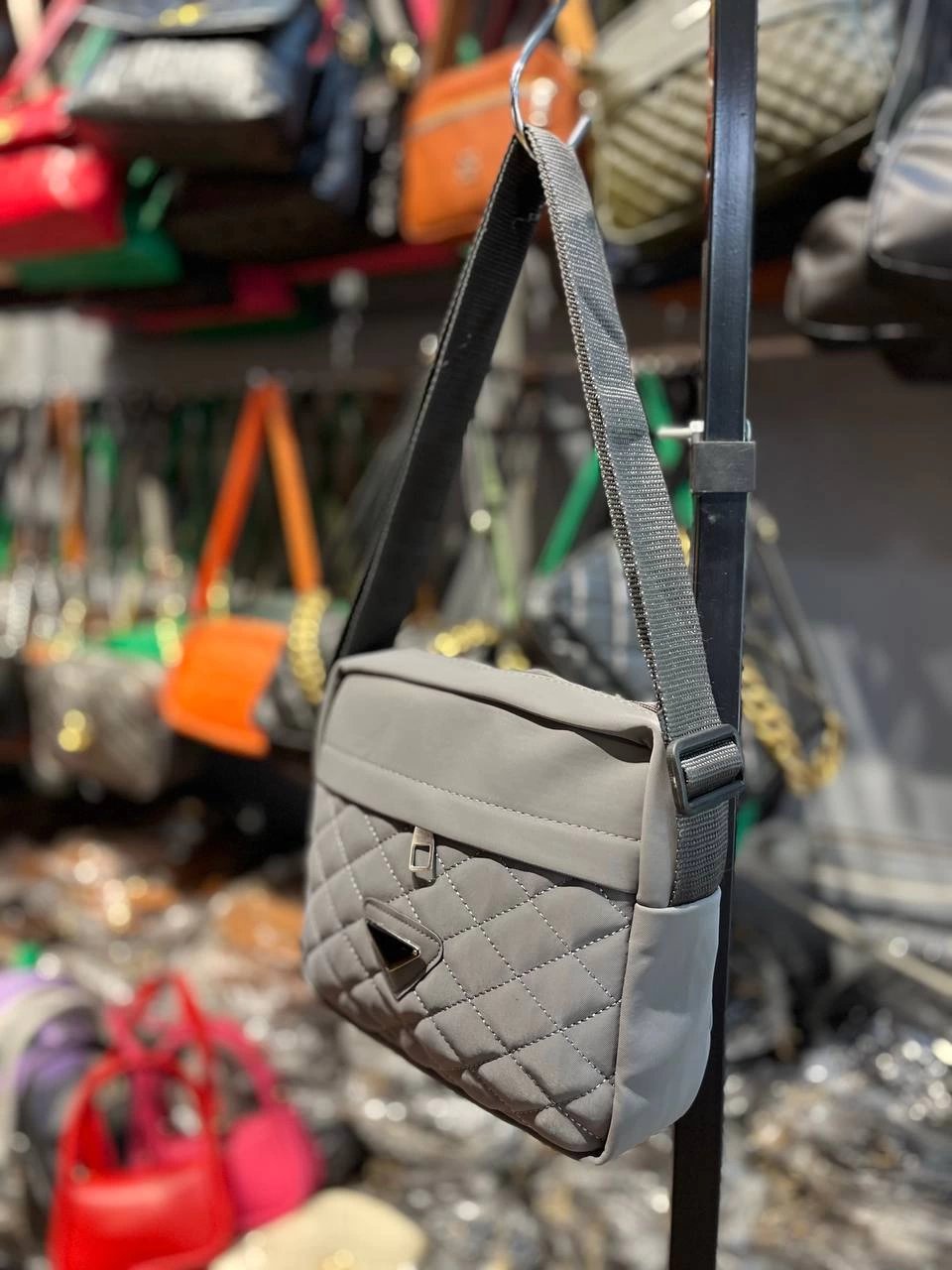 Gri Renk Kapitone Çapraz Çanta CB5263