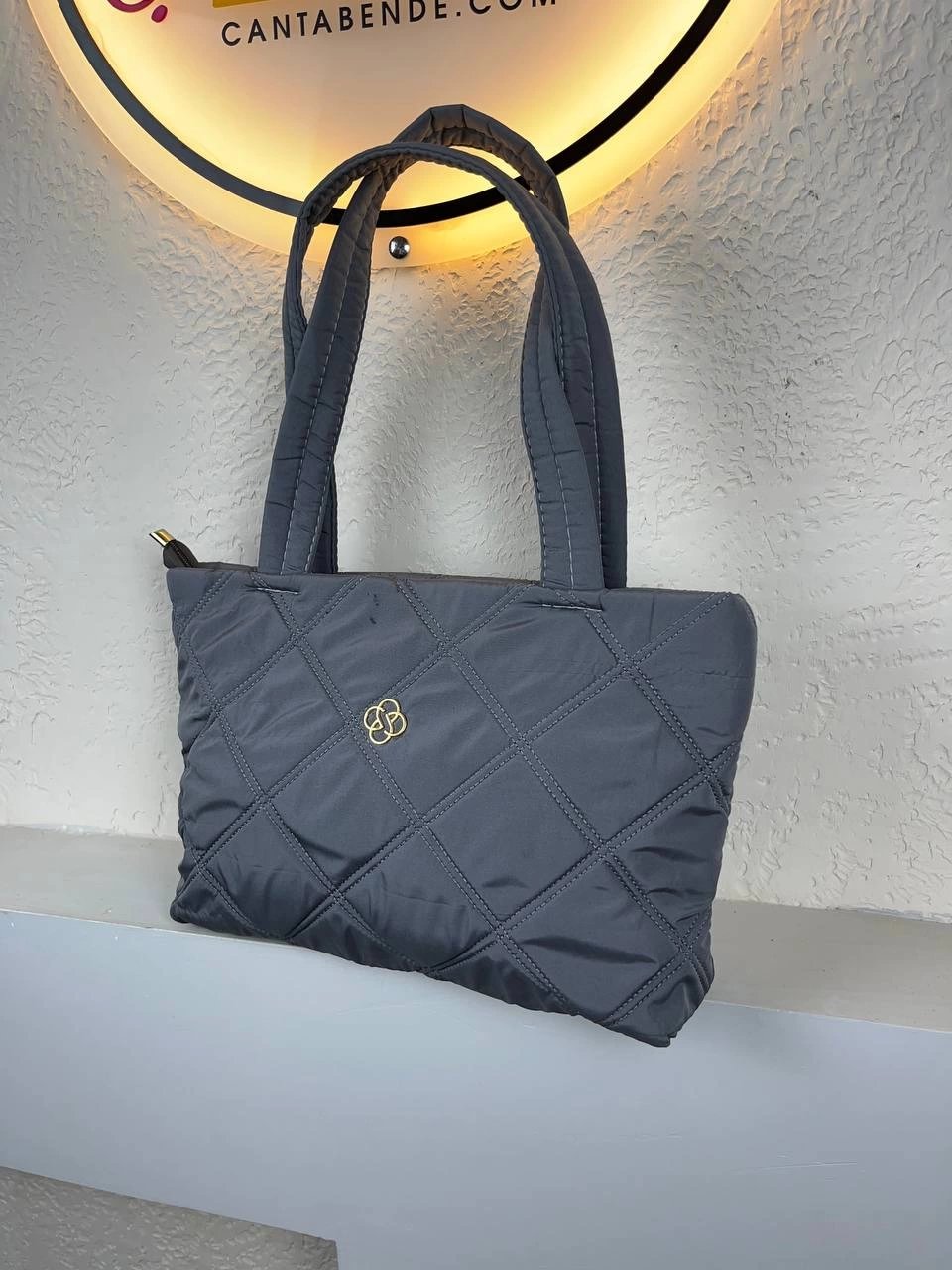 Gri Renk Kapitone Kol Çanta CB7770