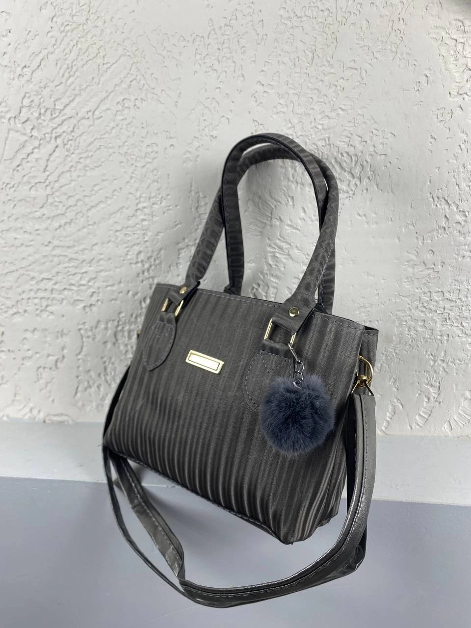 Gri Renk Ponponlu 2 Bölmeli Kol Çanta