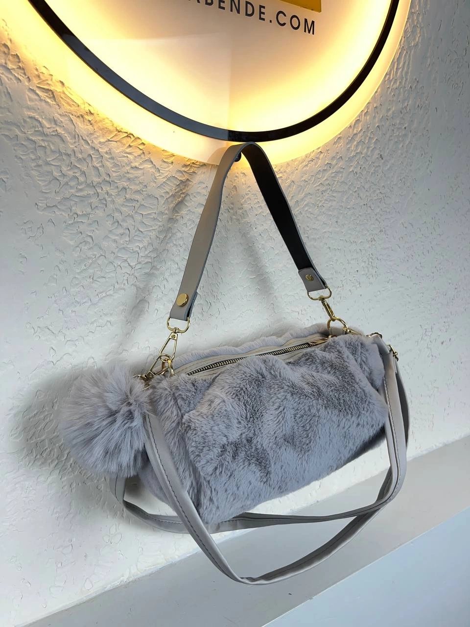 Gri Renk Ponponlu Peluş Çanta CB7400