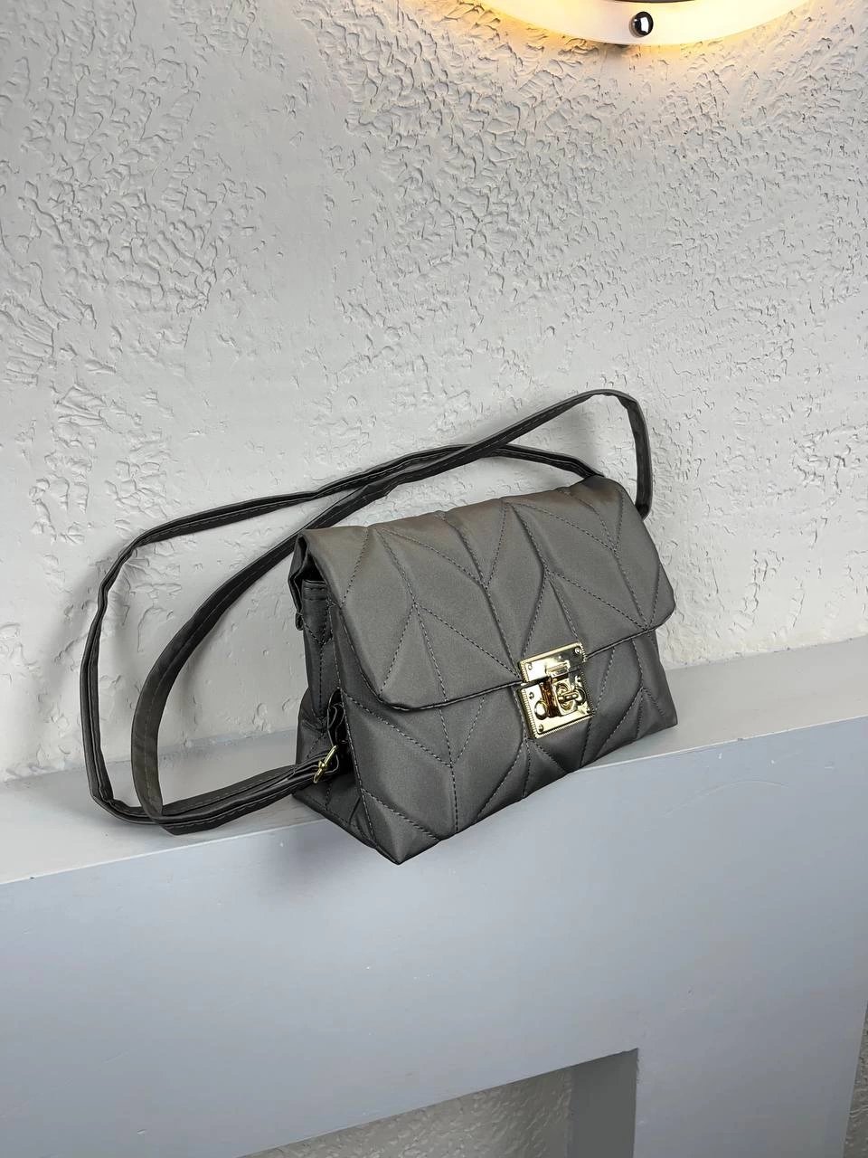 Gri Renk Sarı Kilit 2 Bölme Çanta CB6279