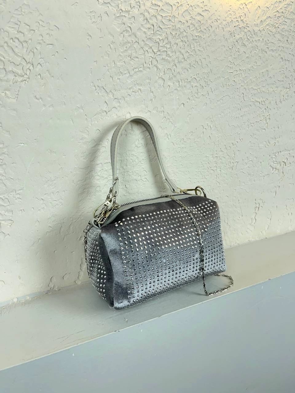 Gri Renk Taşlı Zincirli Çanta CB1230