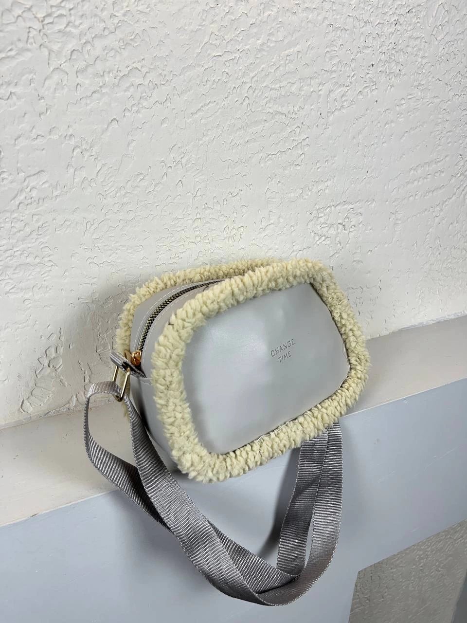 Gri Yanları Peluş Deri Çanta CB6341