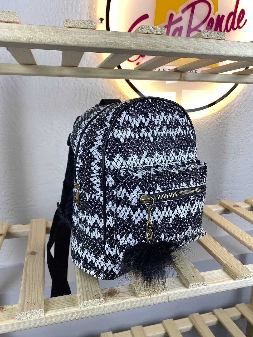 Siyah Beyaz Yeni Sezon Sırt Çanta