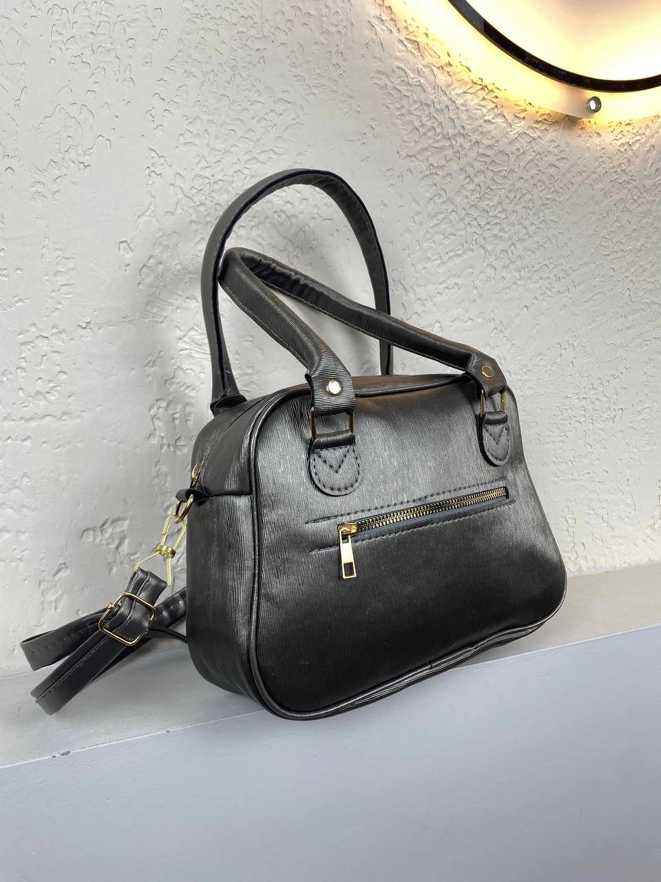 Gri Yumuşak Deri Kampanyalı Kol Çanta