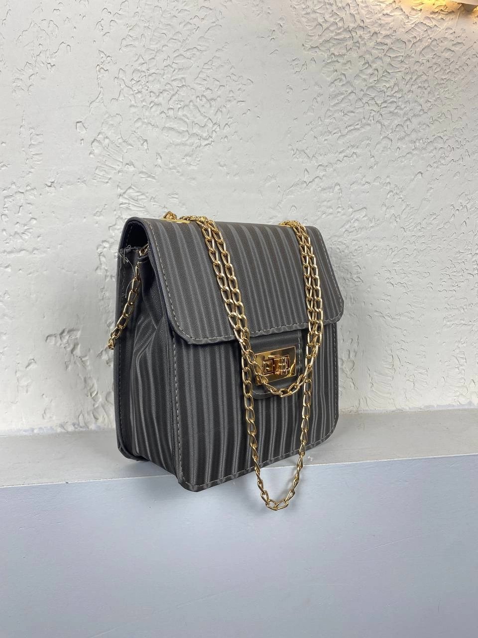 Gri Zincirli Kol Çanta