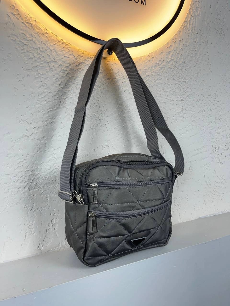 Gümüş 3 Bölme Kapitone DMN Çanta CB4186