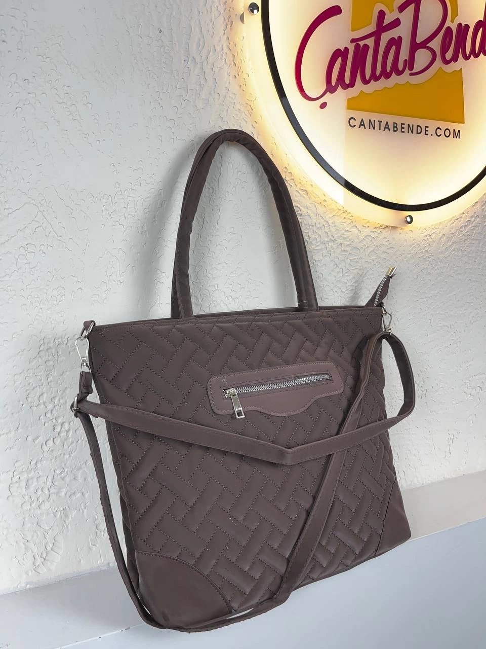 Kahve Büyük Boy Kapitone Kol Çanta CB6399