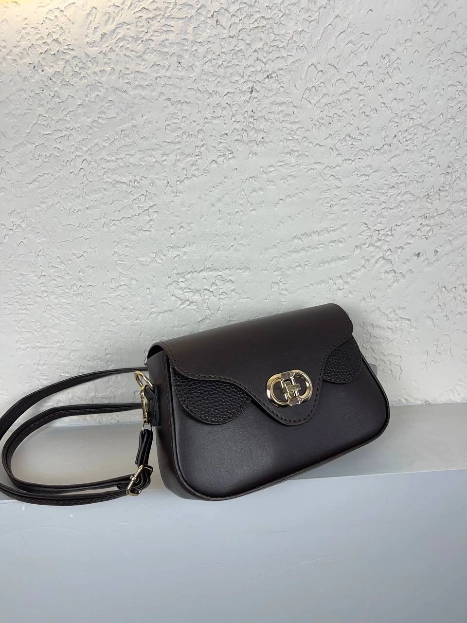 Kahve Renk Kalıp Önü Kilitli Çanta CB9131